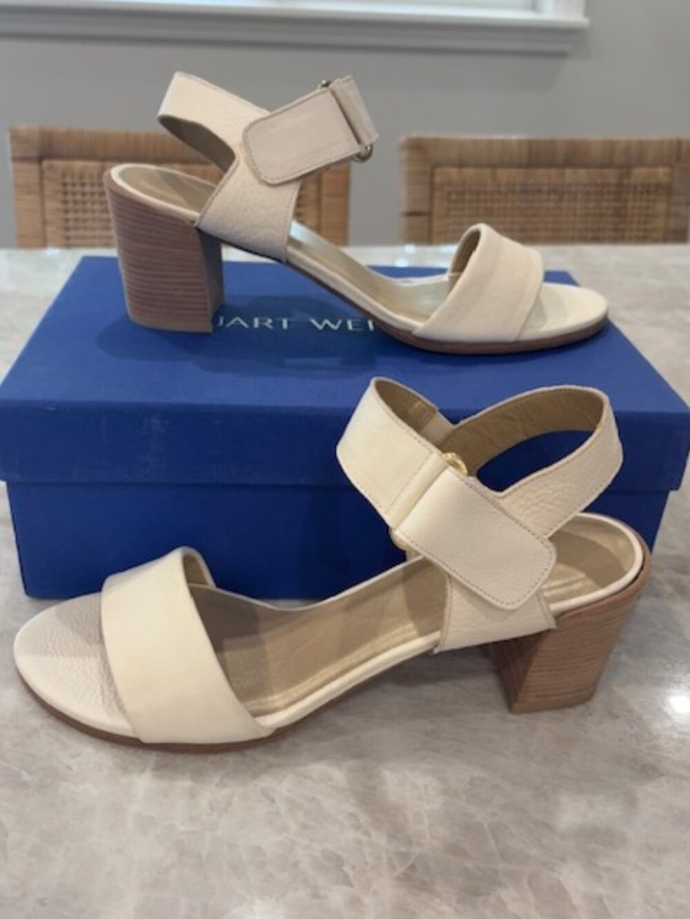 Stuart Weitzman Bromley Broadband Sandals in Cream, Size 9